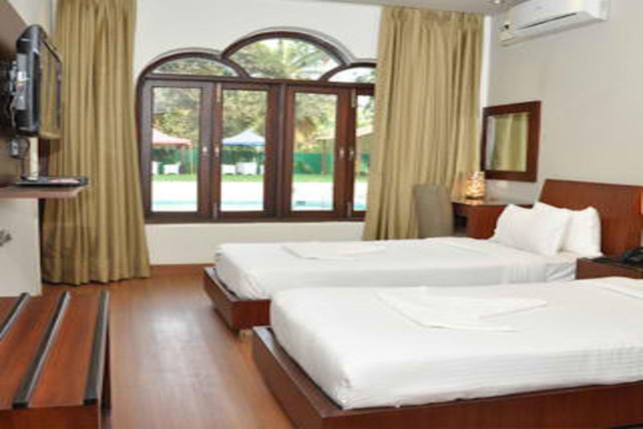 Sukhmantra Resort & Spa Candolim Exteriör bild